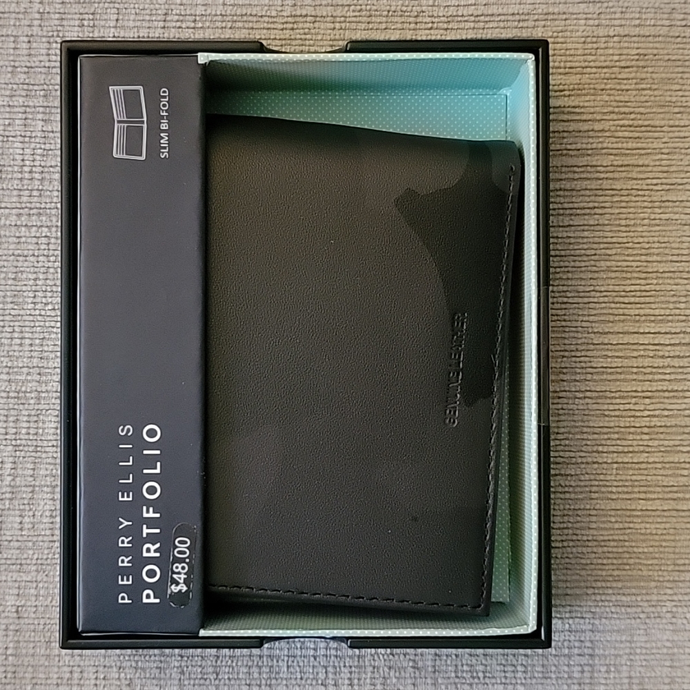 🎁Perry Ellis Camo Wallet In Black
